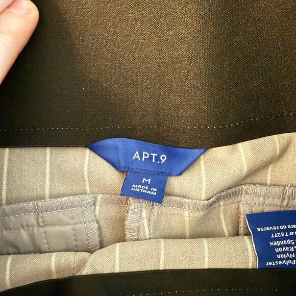 Apt. 9 Women Grey White Striped Trousers Slacks Size Medium Ankle Skinny NWT - Picture 3 of 7
